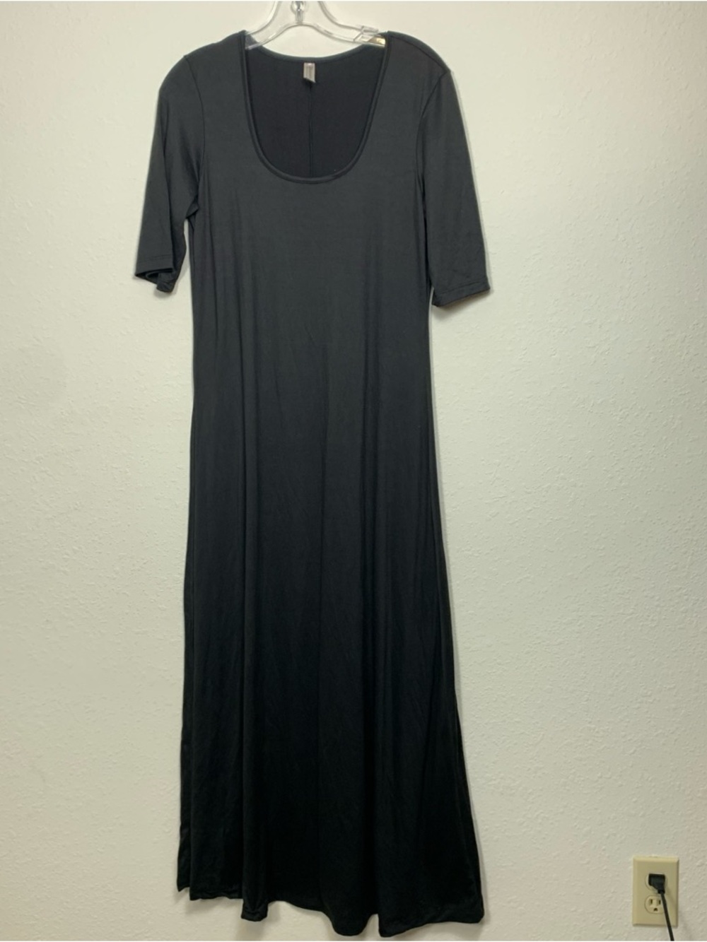 24/7 Comfort Apparel Black Scoop Neck Maxi Dress‎ XL